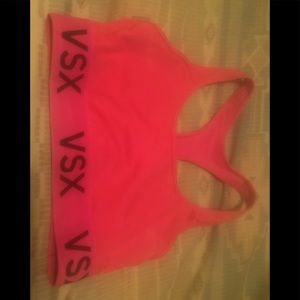 Pinck victoris secret sports bra